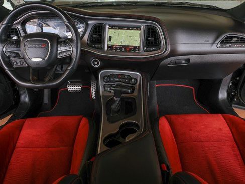 Used 2022 Dodge Challenger R/T Scat Pack RWD image 36