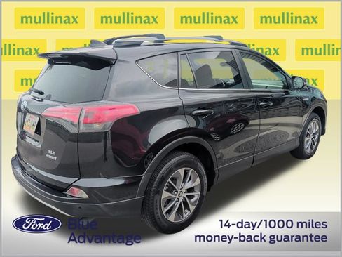 Used 2018 Toyota RAV4 XLE AWD/4WD image 3