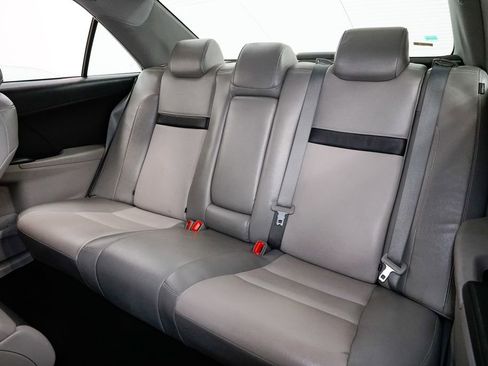 Used 2013 Toyota Camry LE image 20