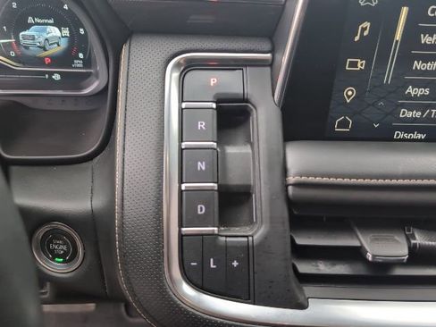 Used 2023 GMC Yukon XL AT4 w/ AT4 Premium Plus Package AWD/4WD image 21