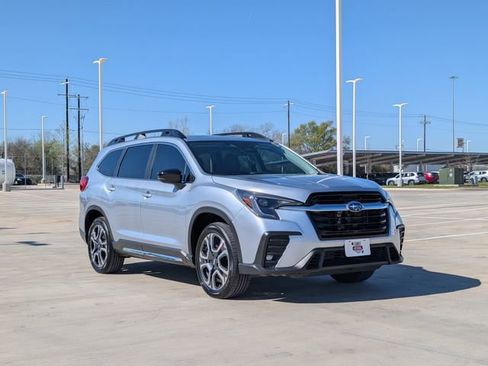 Certified 2025 Subaru Ascent Limited image 7