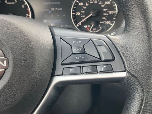 Used 2024 Nissan Altima 2.5 SV image 16