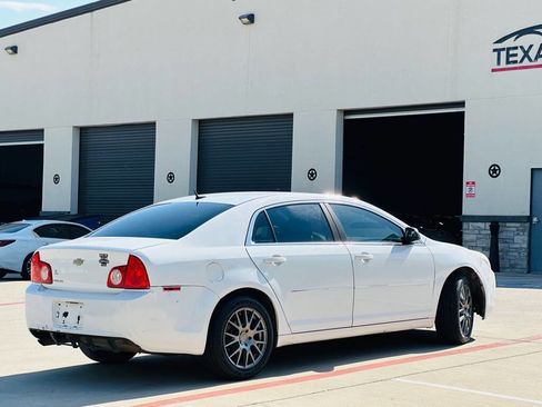 Used 2011 Chevrolet Malibu LS w/ LPO, Convenience Package FWD image 9