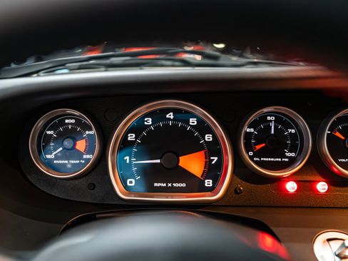 Used 2006 Ford GT image 11