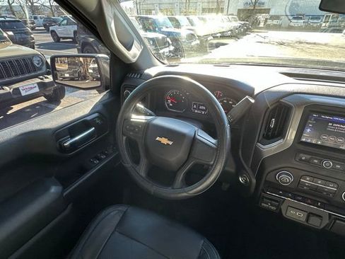 Used 2023 Chevrolet Silverado 1500 Custom image 21