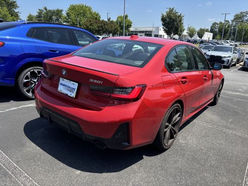 Used 2024 BMW 330i Sedan w/ M Sport Package RWD image 21