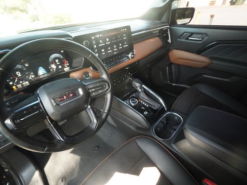 Used 2024 GMC Canyon AT4 w/ AT4 Premium Package AWD/4WD image 25