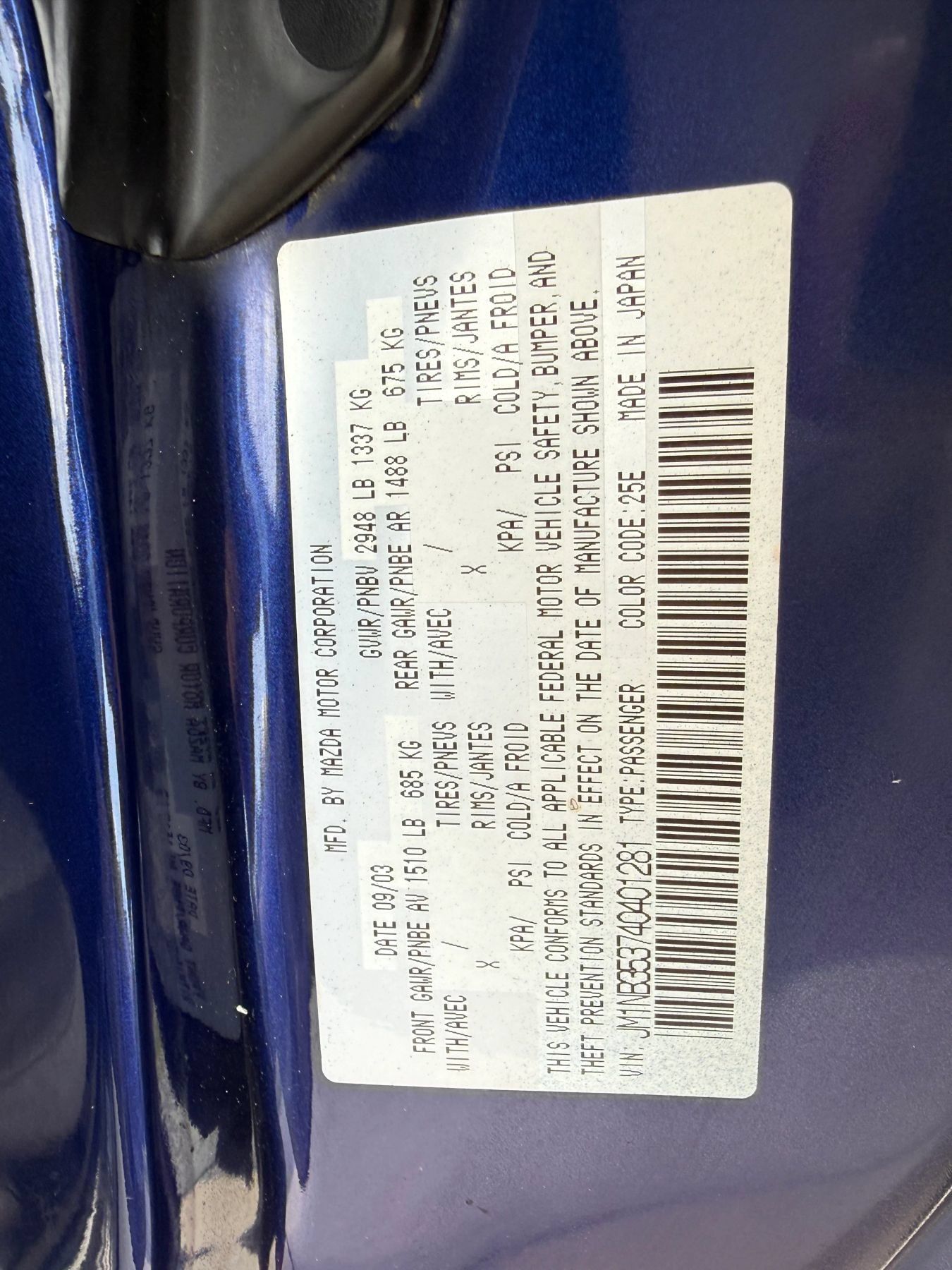 Used 2004 MAZDA MX-5 Miata LS w/ Sports Look Appearance Pkg RWD image 26
