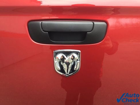 Used 2006 Dodge Ram 2500 Truck SLT image 17