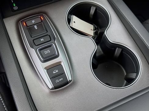 Certified 2025 Honda Ridgeline Sport image 19