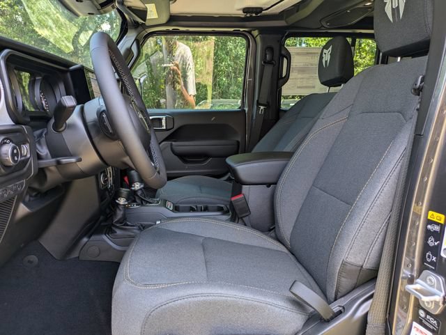 New 2026 Jeep Gladiator Sport AWD/4WD image 20