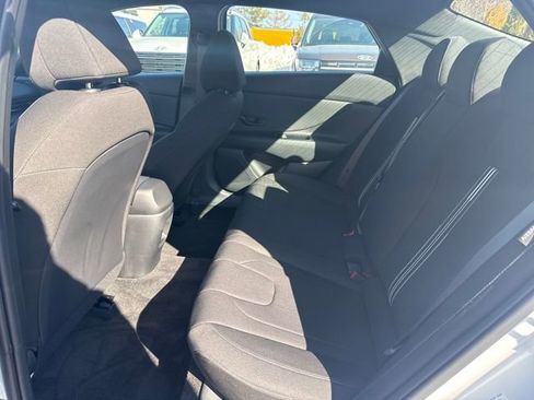 Certified 2025 Hyundai Elantra Sport image 25