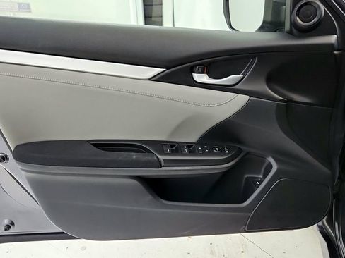 Used 2018 Honda Civic EX-T image 21