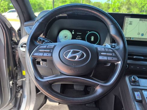 Used 2023 Hyundai Palisade Calligraphy image 24