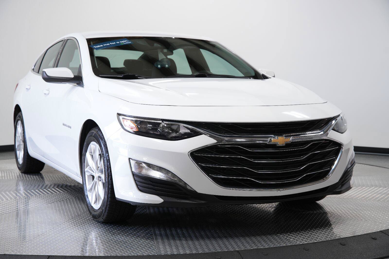 Certified 2024 Chevrolet Malibu LT FWD image 2