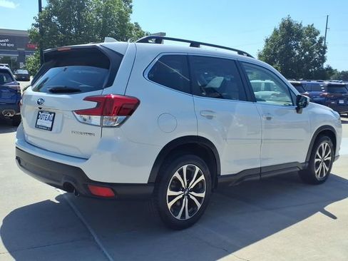 Used 2023 Subaru Forester Limited AWD/4WD image 5