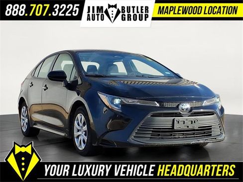 Used 2023 Toyota Corolla LE image 6