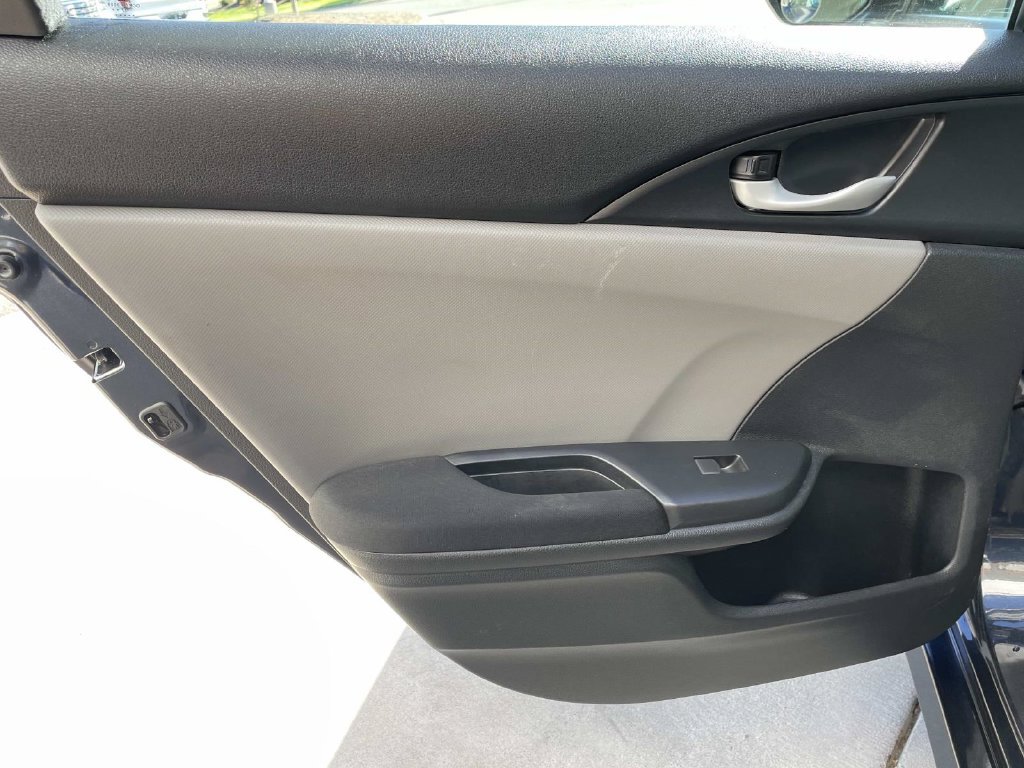 Used 2018 Honda Civic EX image 10