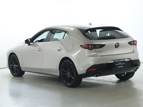 Used 2022 MAZDA MAZDA3 s image 41