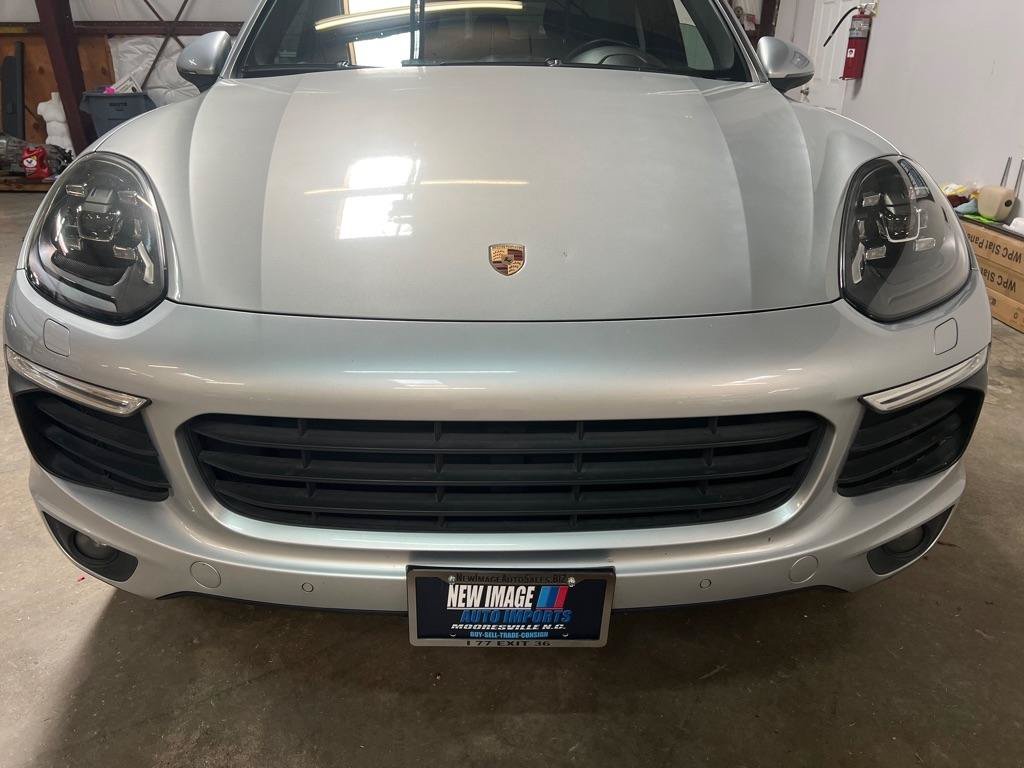 Used 2017 Porsche Cayenne AWD/4WD image 11