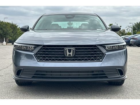 Used 2024 Honda Accord EX image 9