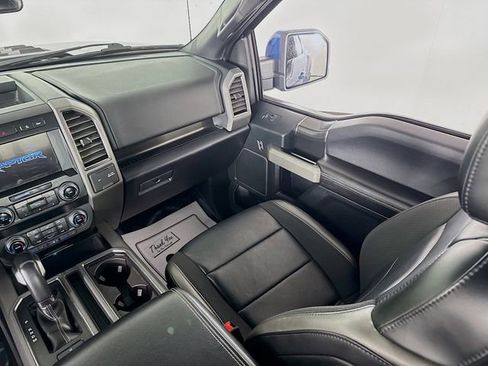 Used 2019 Ford F150 Raptor w/ Equipment Group 802A Luxury image 23