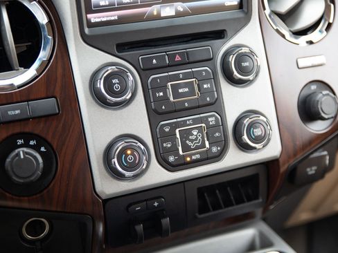 Used 2014 Ford F350 Lariat w/ Lariat Ultimate Package image 15