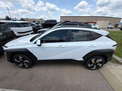 New 2026 Hyundai Kona Limited FWD image 2