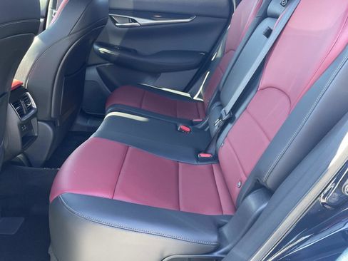 Certified 2025 INFINITI QX50 Sport image 10