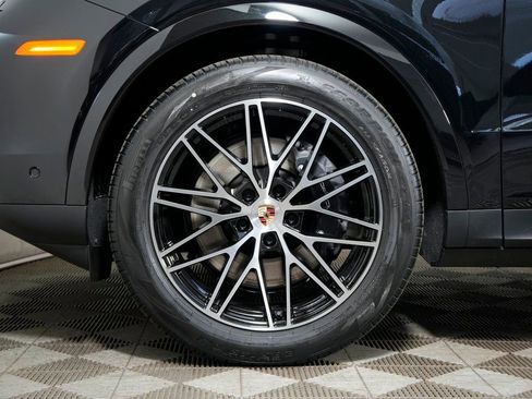 New 2026 Porsche Cayenne AWD/4WD image 41