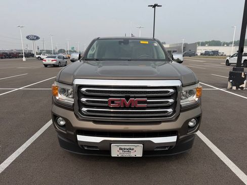 Used 2016 GMC Canyon SLT w/ Driver Alert Package RWD image 2