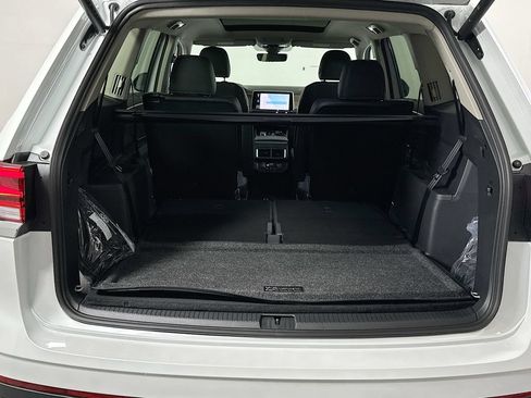 Used 2026 Volkswagen Atlas SE w/ Panoramic Sunroof Package FWD image 15