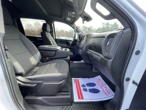 Used 2025 Chevrolet Silverado 3500 W/T image 20