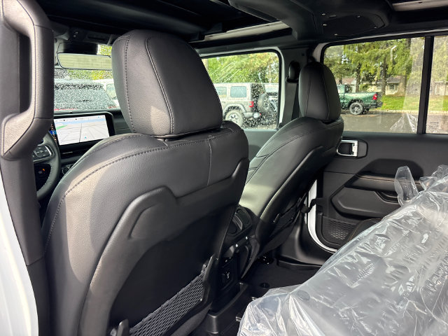 New 2027 Jeep Wrangler Unlimited Sahara AWD/4WD image 11