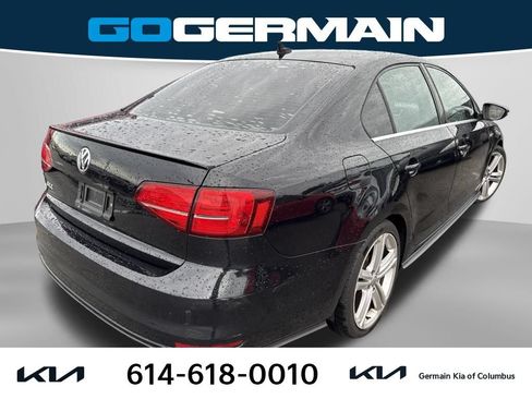 Used 2017 Volkswagen Jetta GLI FWD image 4