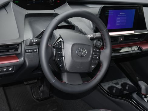 New 2026 Toyota Prius Plug-In Hybrid image 4