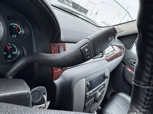 Used 2013 GMC Yukon XL SLT image 24