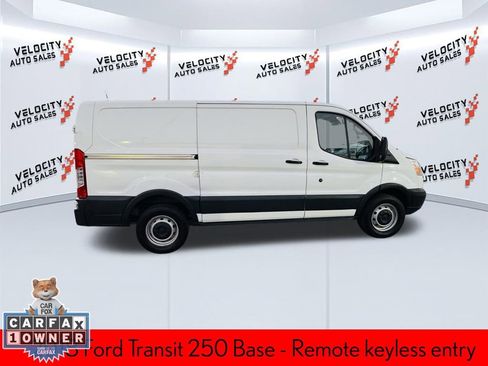 Used 2018 Ford Transit 250 130 Low Roof image 2