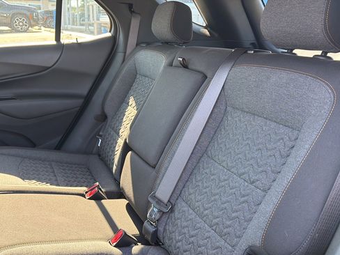 Used 2023 Chevrolet Equinox LT image 16