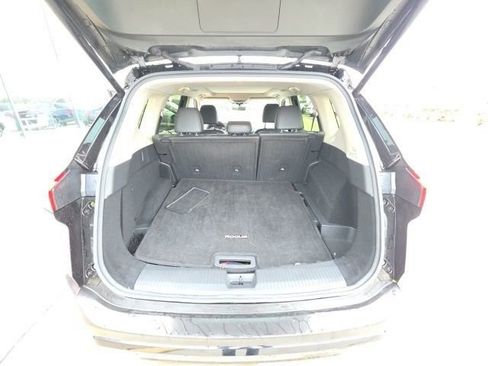 Used 2023 Nissan Rogue SV w/ SV Premium B Package image 28