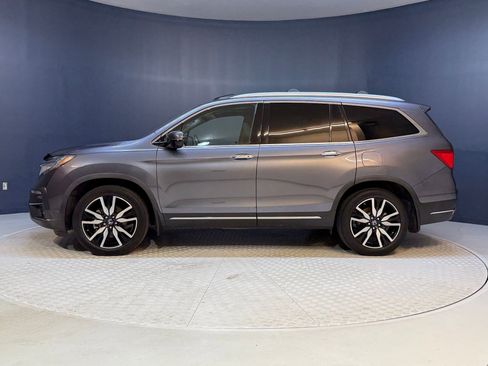 Used 2021 Honda Pilot Touring image 2