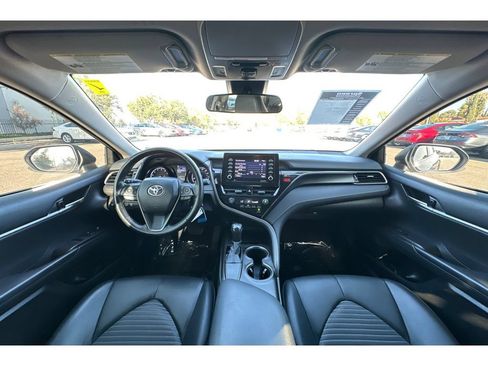 Used 2021 Toyota Camry SE FWD image 15