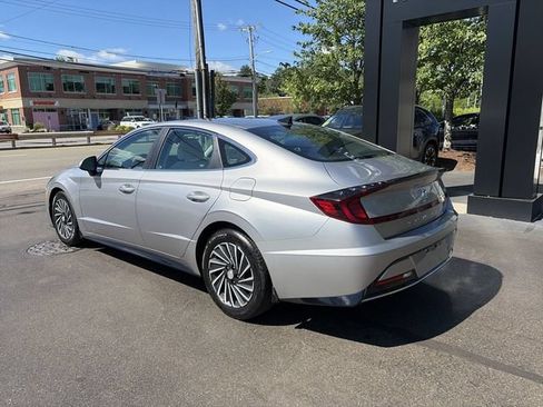 Used 2021 Hyundai Sonata SEL FWD image 6