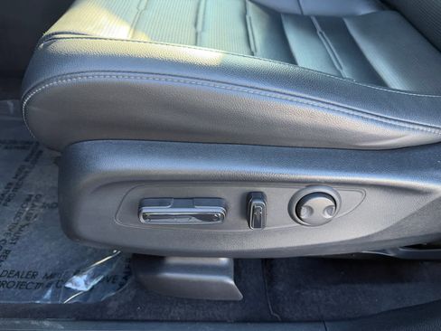 Used 2024 Honda CR-V EX-L image 15