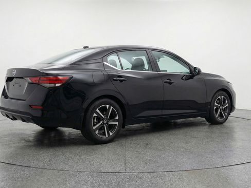 Used 2025 Nissan Sentra SV FWD image 9