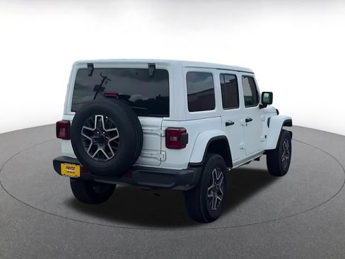 Used 2025 Jeep Wrangler Unlimited Sahara AWD/4WD image 14