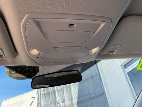 Used 2018 Ford Escape SE w/ SE Sport Appearance Package image 17