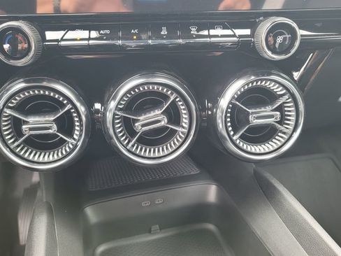 New 2025 Chevrolet Blazer EV LT image 22