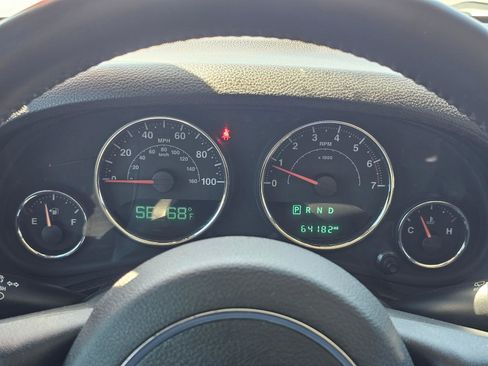 Used 2014 Jeep Wrangler Sahara w/ Connectivity Group image 17