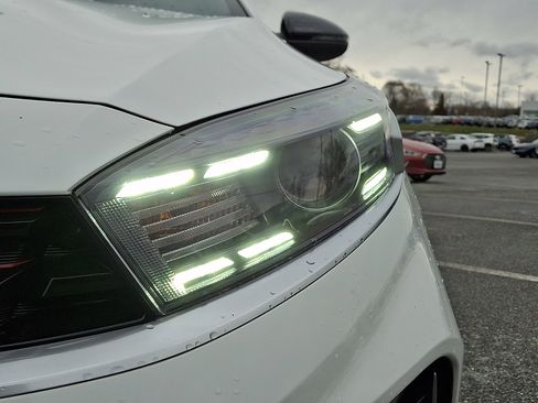 Used 2023 Kia Forte GT-Line image 9